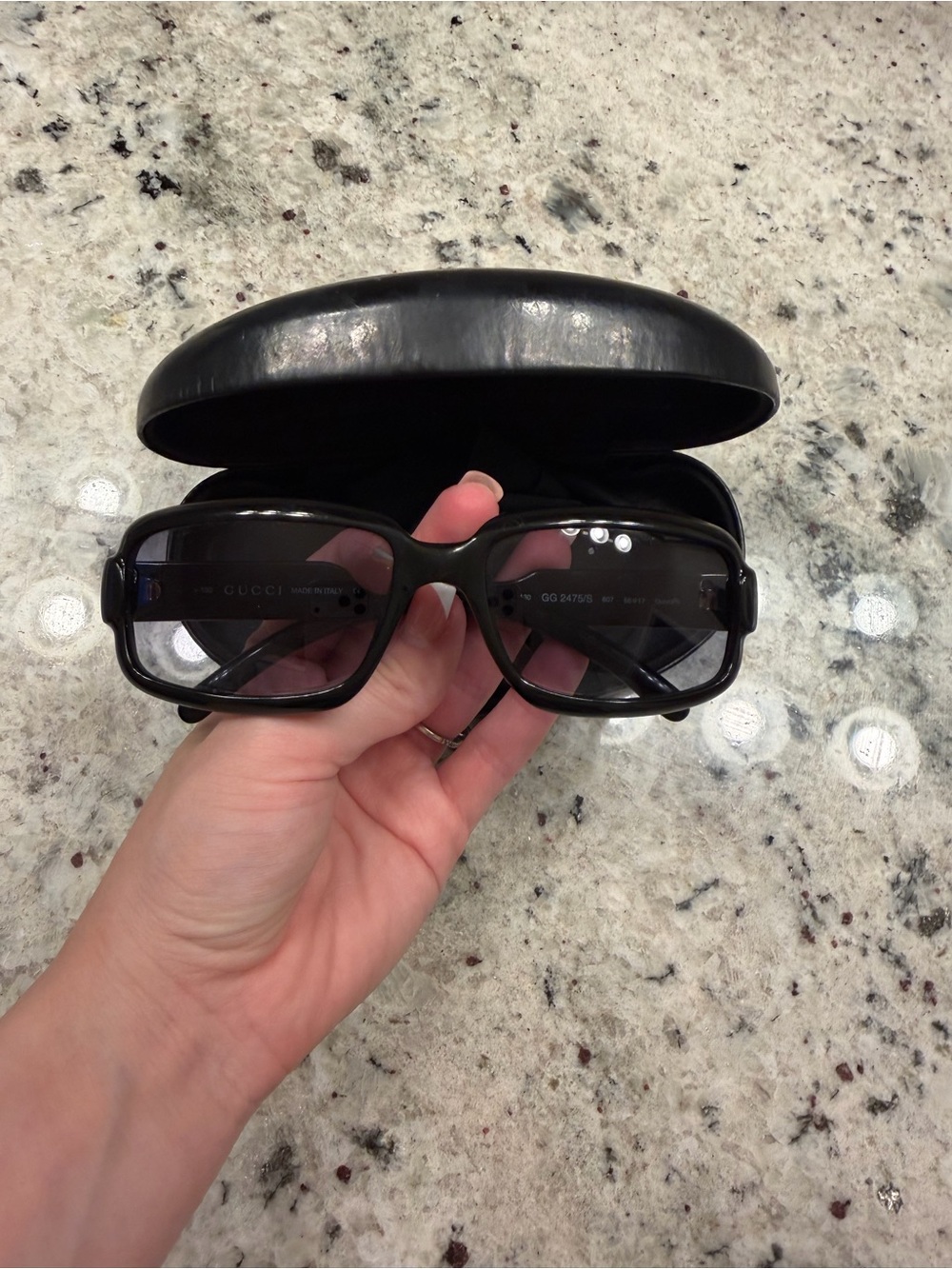 Gucci Black Rectangular Women's Sunglasses with Dark Lenses